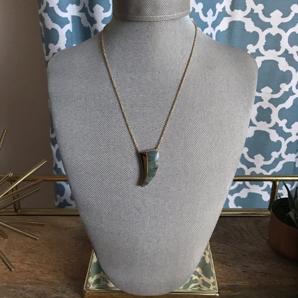 Stella & Dot Split Stone Pendant